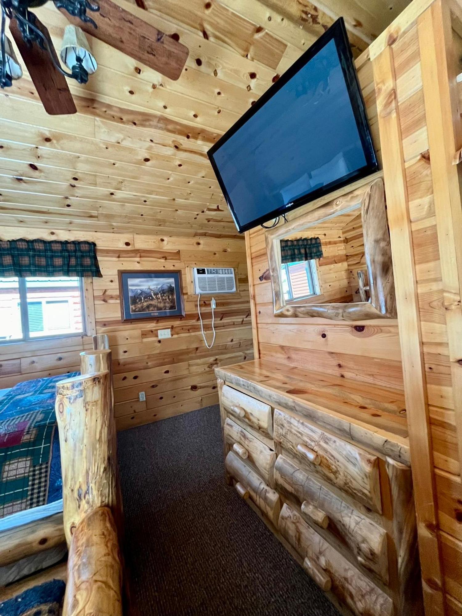Badlands Frontier Cabins Wall Bagian luar foto